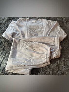 PINK IVY Fleece Classic Bling Hydrangea Blue Crew Sweatshirt & Joggers Set